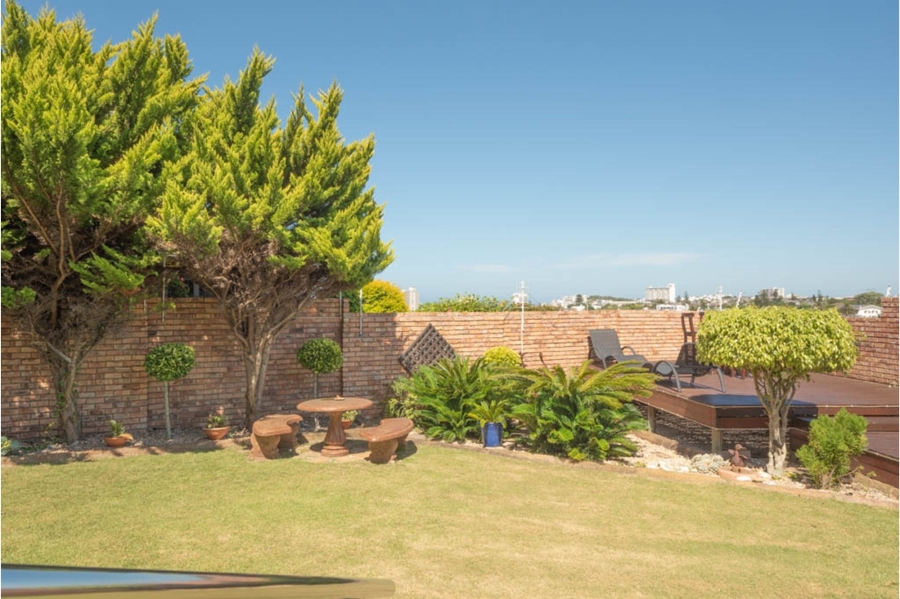 6 Bedroom Property for Sale in Humerail Eastern Cape